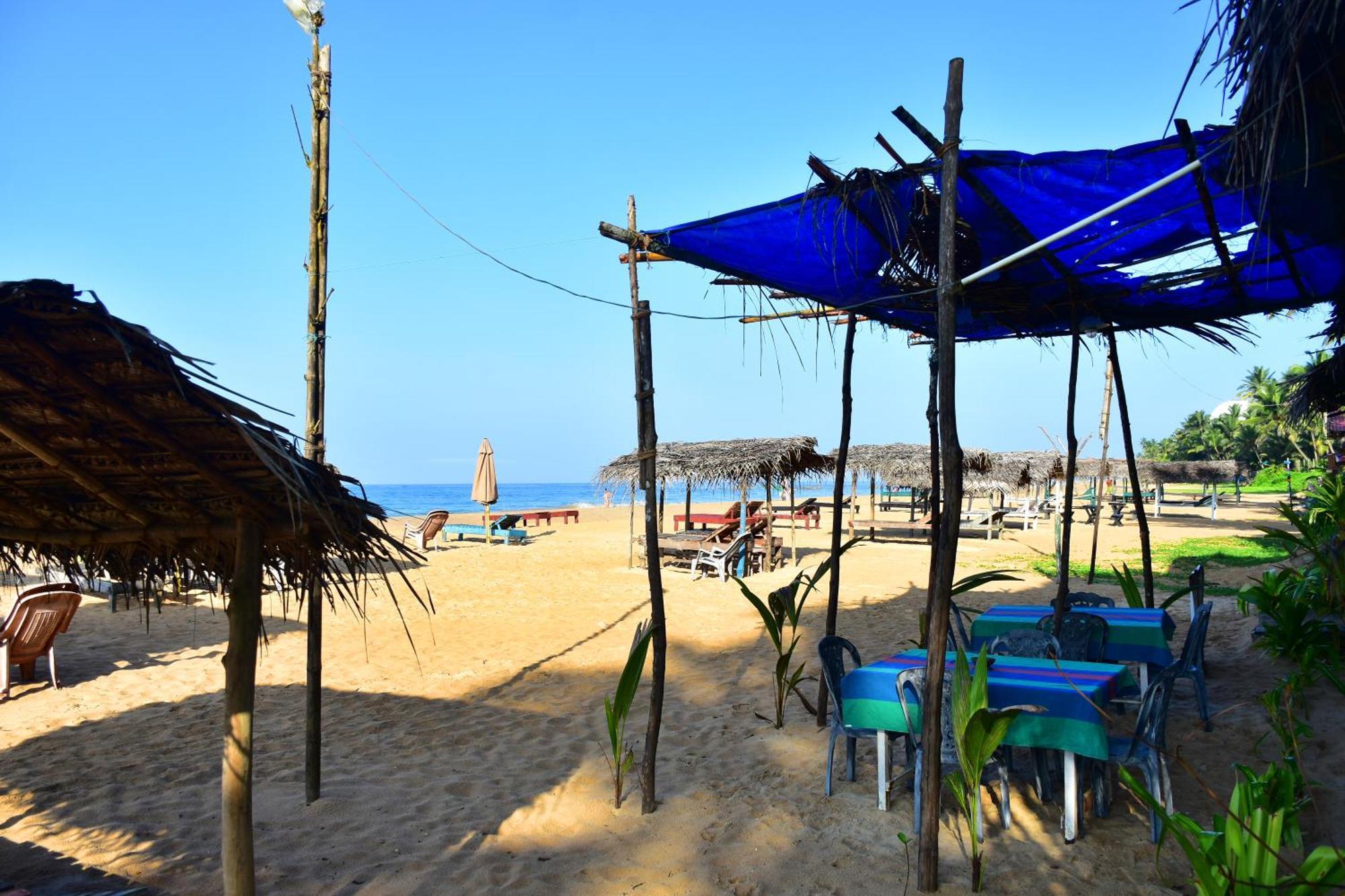 Aliya Aliya Hikkaduwa Hotel Bagian luar foto