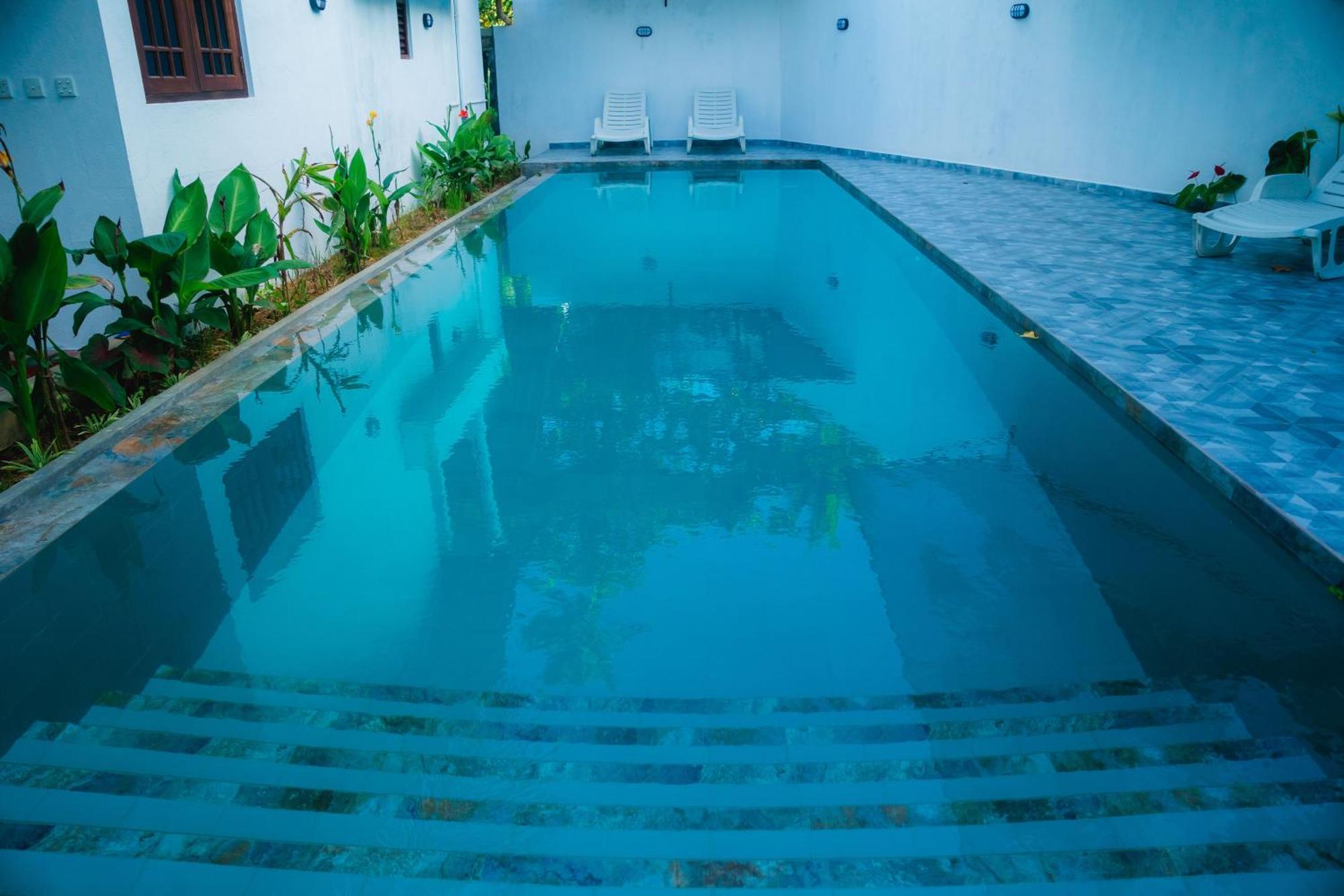 Aliya Aliya Hikkaduwa Hotel Bagian luar foto