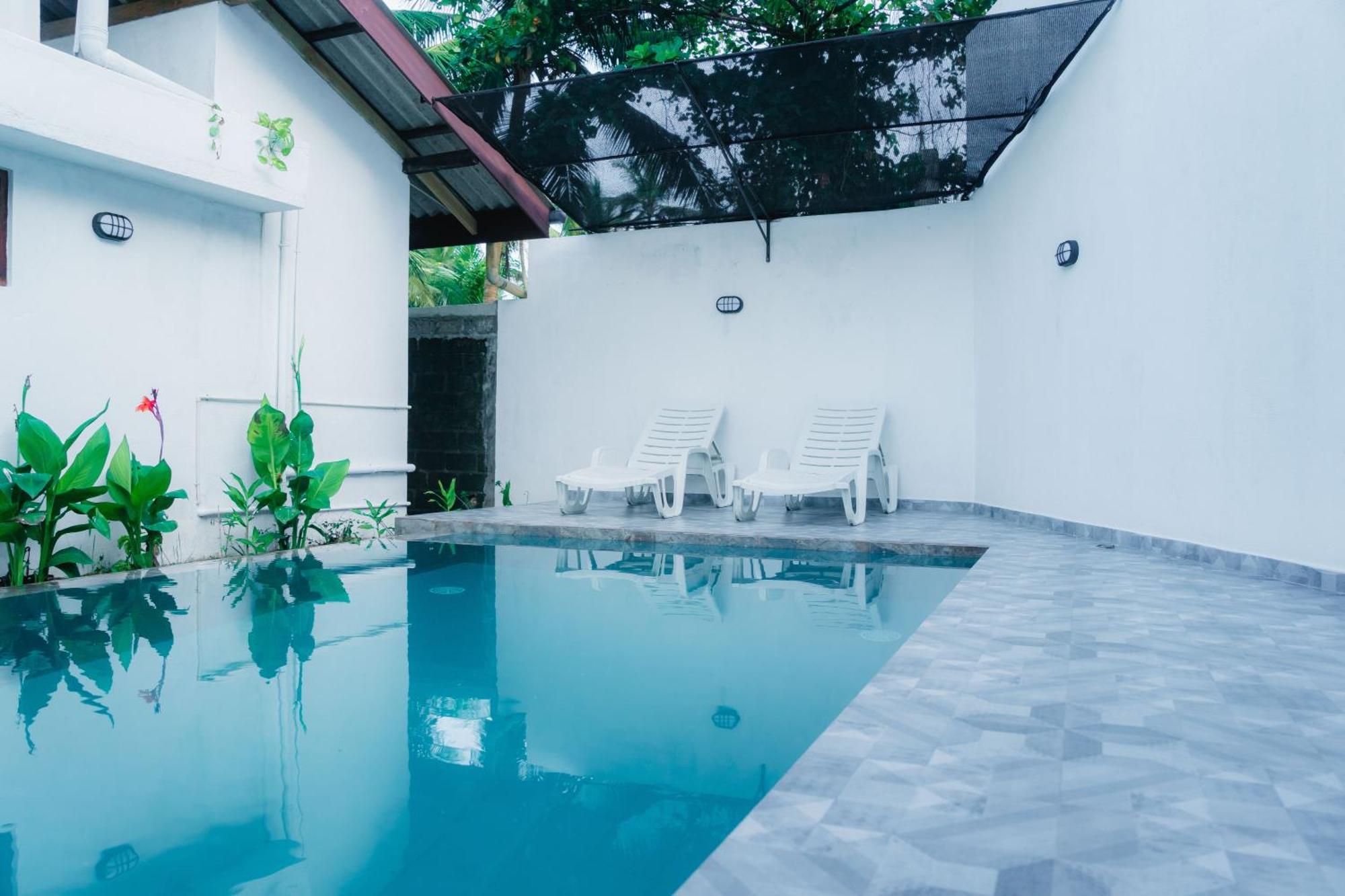 Aliya Aliya Hikkaduwa Hotel Bagian luar foto