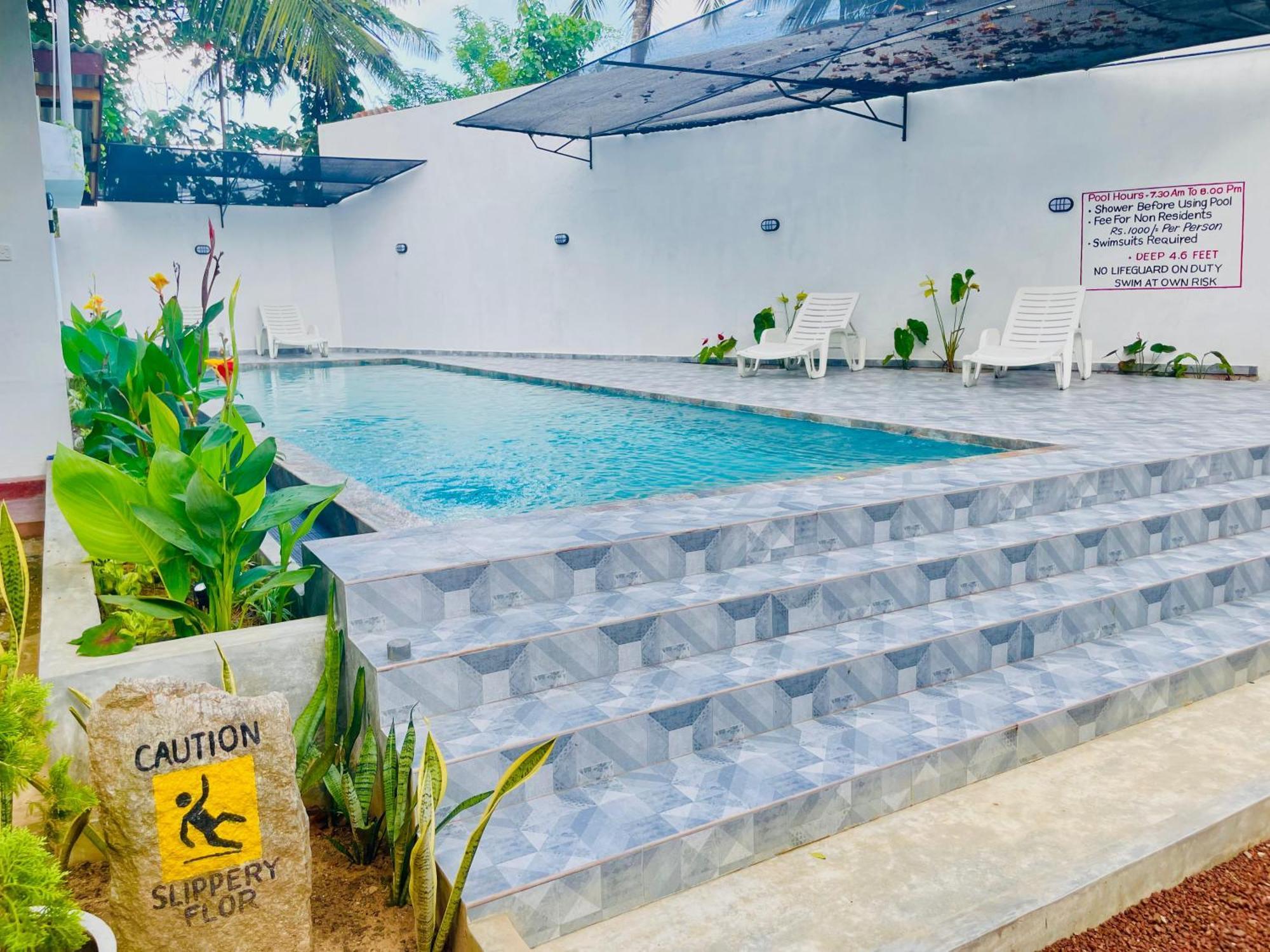 Aliya Aliya Hikkaduwa Hotel Bagian luar foto